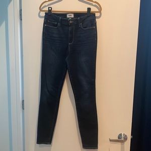 PAIGE medium high skinny jeans. Size 29